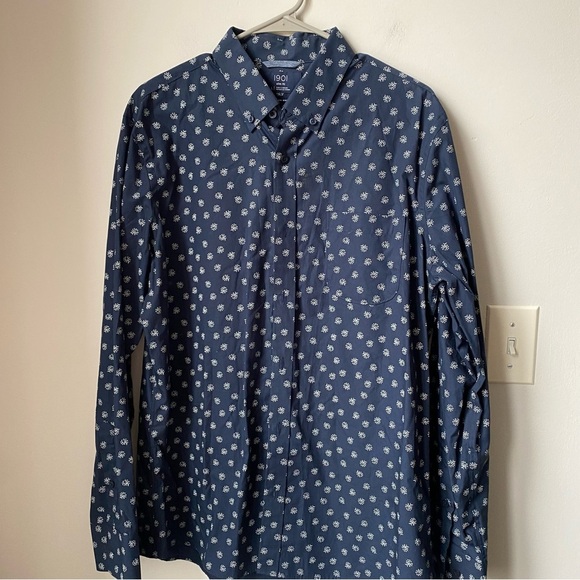 1901 Other - Navy Blue paisley Patterned Men's Button Up Shirt size L slim fit 100% cotton